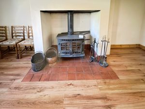 Photo 7- click for photo gallery